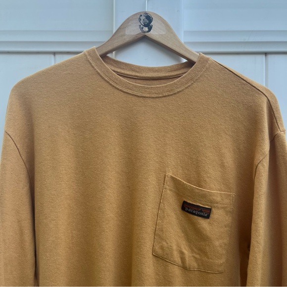 Patagonia Men's Long-Sleeved Work Pocket T-Shirt - Picture 2 of 6